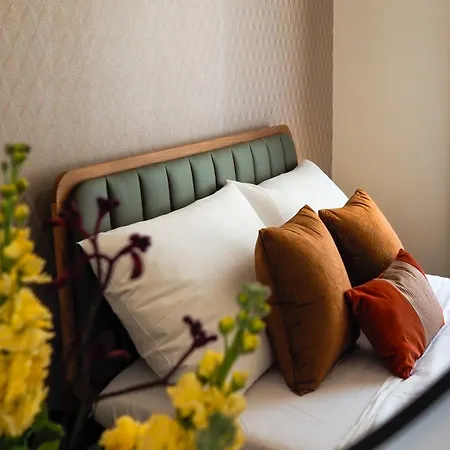 Rasinovo Nabrezi - Riverside Apart Otel Prag