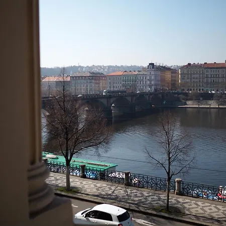 Rašínovo Nábřeží - Riverside 4* Praga