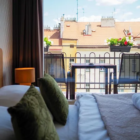 Rašínovo Nábřeží - Riverside Aparthotel Praha