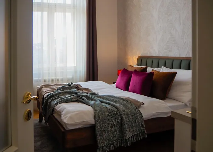 Lejlighedshotel Rasinovo Nabrezi - Riverside Prag