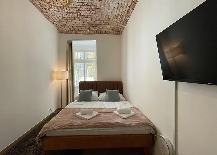 Rasinovo Nabrezi - Riverside Lejlighedshotel