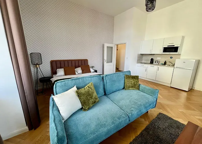 Rasinovo Nabrezi - Riverside Lejlighedshotel 4*