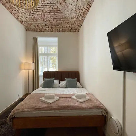 Rasinovo Nabrezi - Riverside Hotel apartamentowy