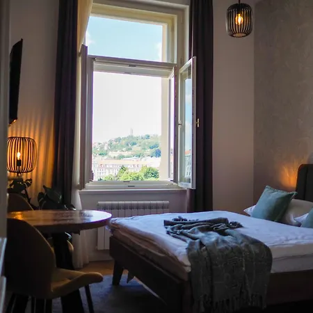 Rasinovo Nabrezi - Riverside Hotel apartamentowy Praga