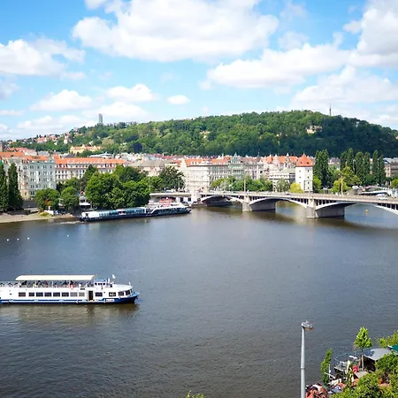 Rasinovo Nabrezi - Riverside Hotel apartamentowy 4*